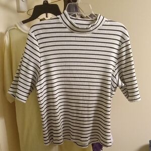 Old Navy XXL Ribbed T Shirt